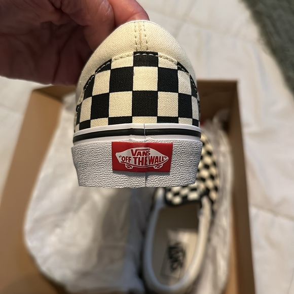 Checkerboard VANS NWOT - Picture 3 of 9